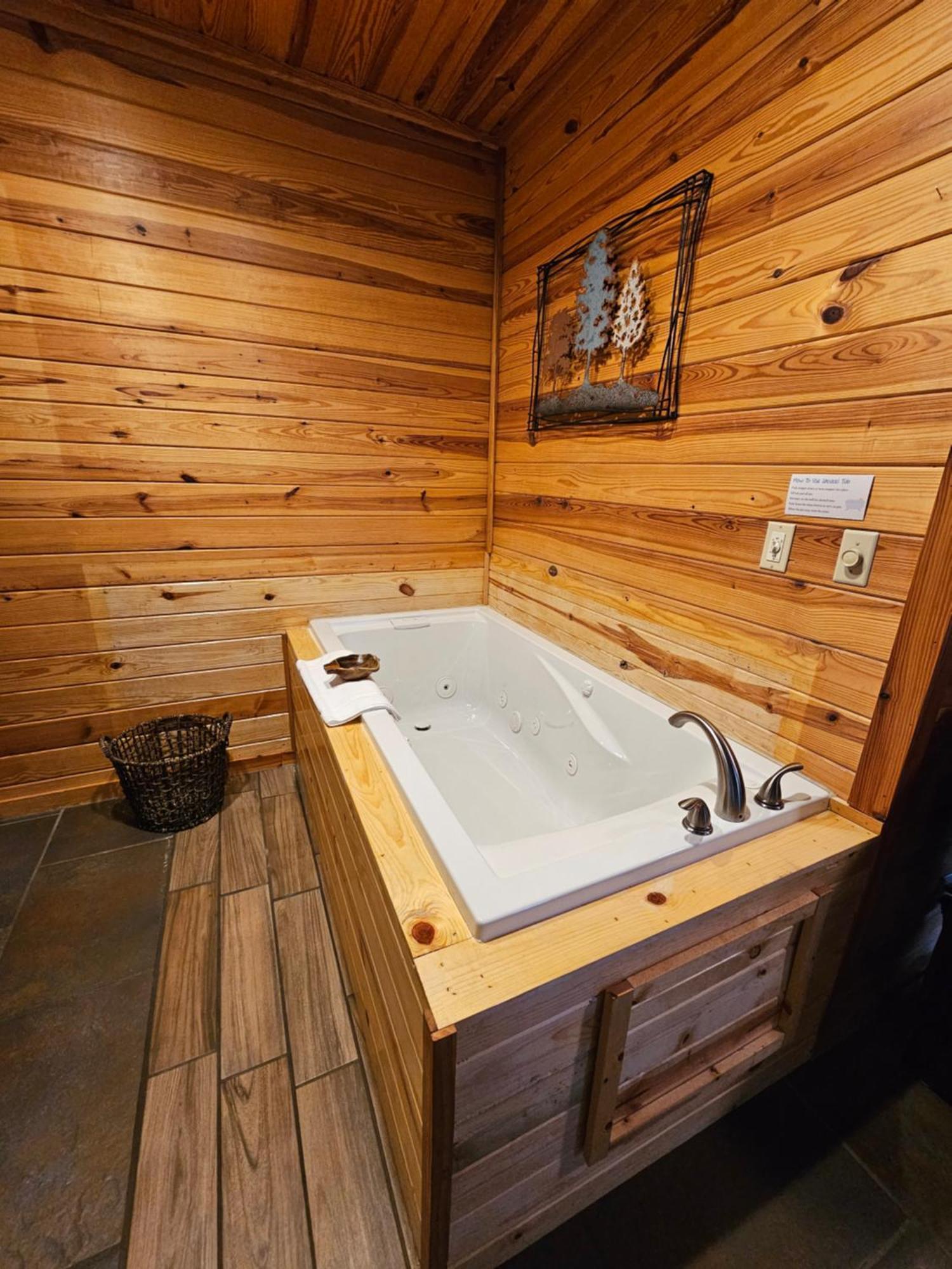 5 Min To Beaver Lake-King Bed-Fire Pit-Jetted Tub #1 Eureka Springs Exteriér fotografie